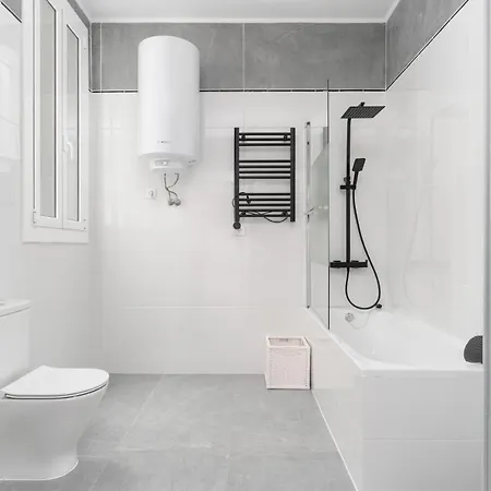 5br - 3bh Luxury In The City Center * Barcelona