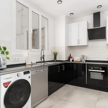 Apartment 5br - 3bh Luxury In The City Center *