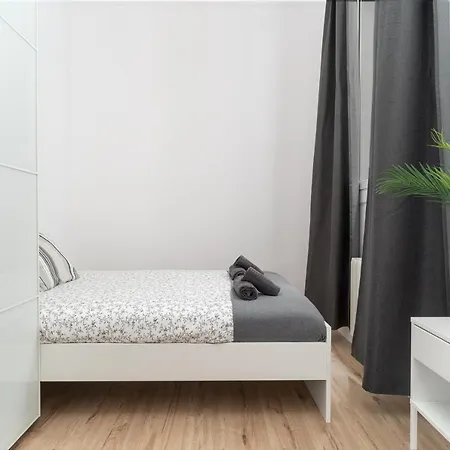 5br - 3bh Luxury In The City Center * Barcelona