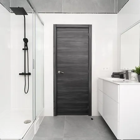 Apartment 5br - 3bh Luxury In The City Center Barcelona