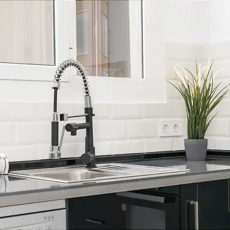 Apartment 5br - 3bh Luxury In The City Center Barcelona